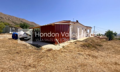 Resale - Villa - La Romana