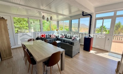 Resale - Villa - La Romana