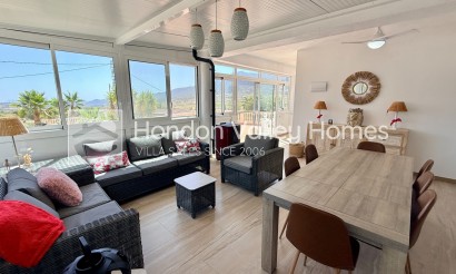 Resale - Villa - La Romana