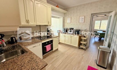 Resale - Villa - La Romana