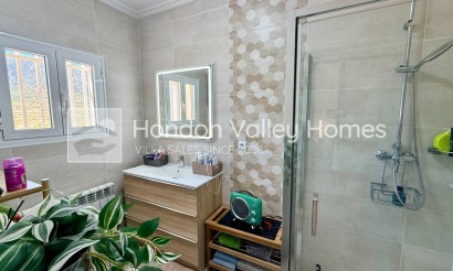 Resale - Villa - La Romana