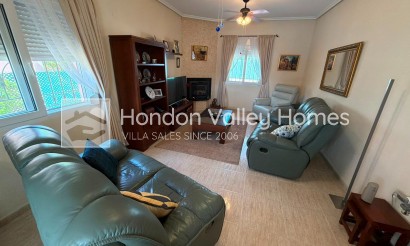 Rynek wtórny - Detached Villa - Montesinos - La Herrada