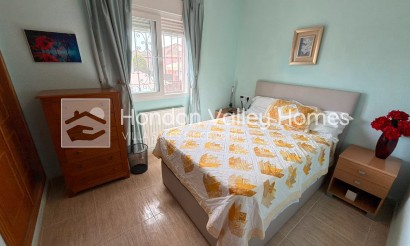 Rynek wtórny - Detached Villa - Montesinos - La Herrada