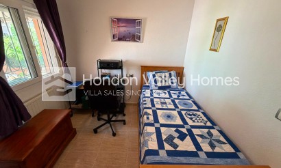 Rynek wtórny - Detached Villa - Montesinos - La Herrada