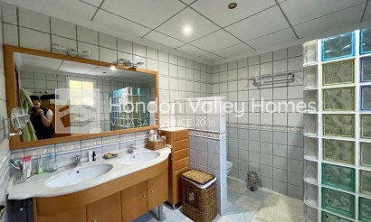 Resale - Villa - Albatera