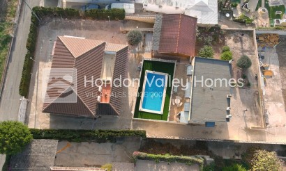 Resale - Villa - Albatera