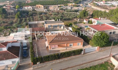 Resale - Villa - Albatera