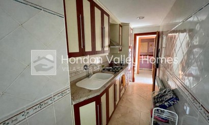 Resale - Villa - Albatera