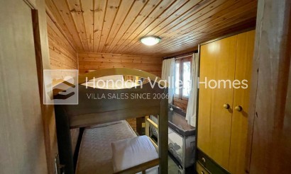 Resale - Villa - Albatera