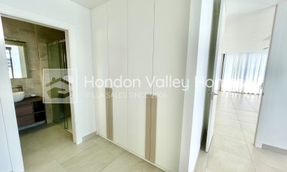 Resale - Villa - Benijofar