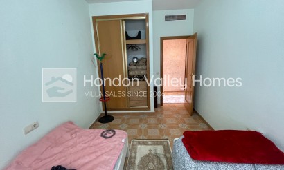 Resale - Villa - Albatera