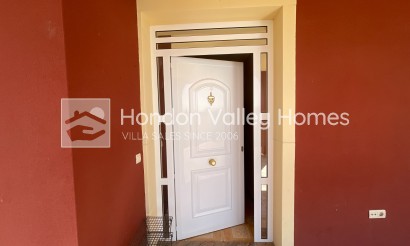Resale - Villa - Albatera