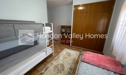 Resale - Villa - Albatera