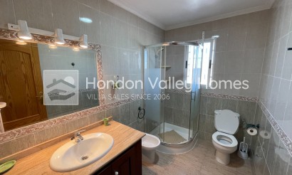 Resale - Villa - Crevillente