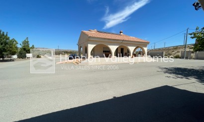 Resale - Villa - Crevillente