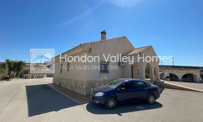 Resale - Villa - Crevillente