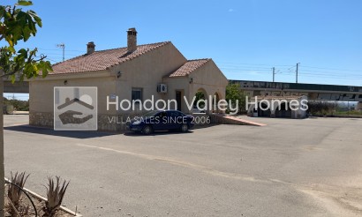 Resale - Villa - Crevillente