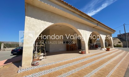 Resale - Villa - Crevillente