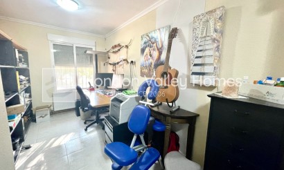 Resale - Finca / Country Property - Crevillente
