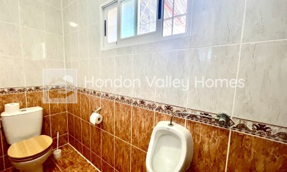 Resale - Finca / Country Property - Crevillente
