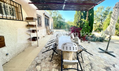 Resale - Finca / Country Property - Crevillente