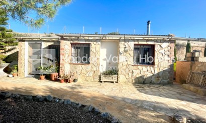 Resale - Finca / Country Property - Crevillente