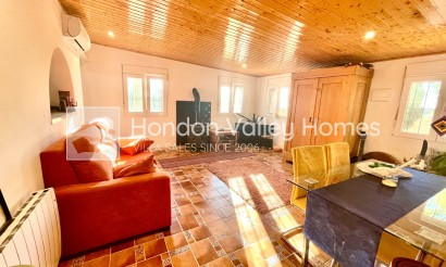 Resale - Finca / Country Property - Crevillente
