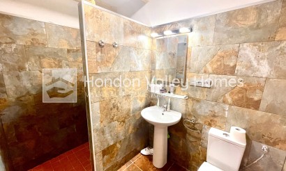 Resale - Finca / Country Property - Crevillente