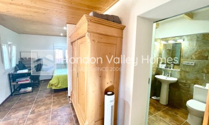 Resale - Finca / Country Property - Crevillente