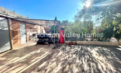 Resale - Finca / Country Property - Crevillente