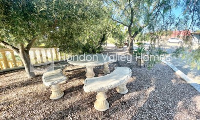 Resale - Finca / Country Property - Crevillente
