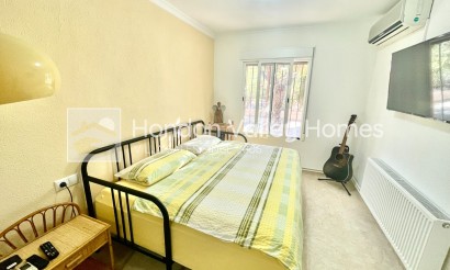 Resale - Finca / Country Property - Crevillente