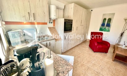 Resale - Finca / Country Property - Crevillente