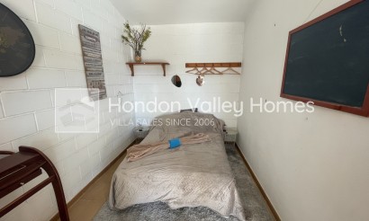 Rynek wtórny - Finca / Country Property - Elda