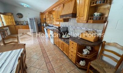 Rynek wtórny - Finca / Country Property - Elda
