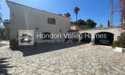 Rynek wtórny - Finca / Country Property - Elda