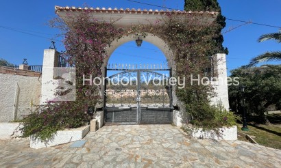 Rynek wtórny - Finca / Country Property - Elda