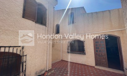 Rynek wtórny - Finca / Country Property - Elda