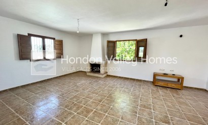 Resale - Villa - Catral