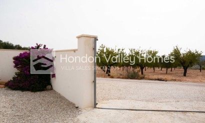 Herverkoop - Finca / Country Property - Macisvenda