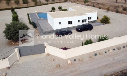 Herverkoop - Finca / Country Property - Macisvenda