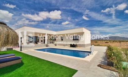 Resale - Villa - Pinoso