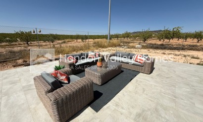 Resale - Villa - Pinoso