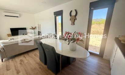 Resale - Villa - Pinoso