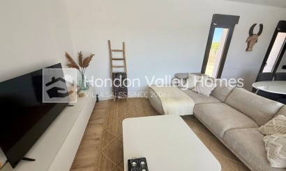 Resale - Villa - Pinoso