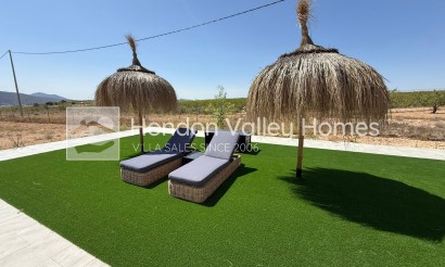 Resale - Villa - Pinoso