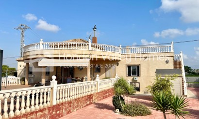Resale - Villa - Catral