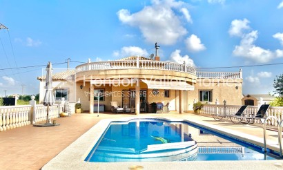 Resale - Villa - Catral