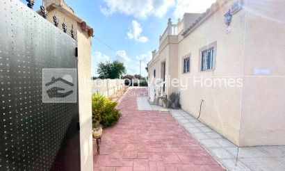 Resale - Villa - Catral