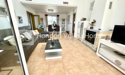 Resale - Villa - Catral